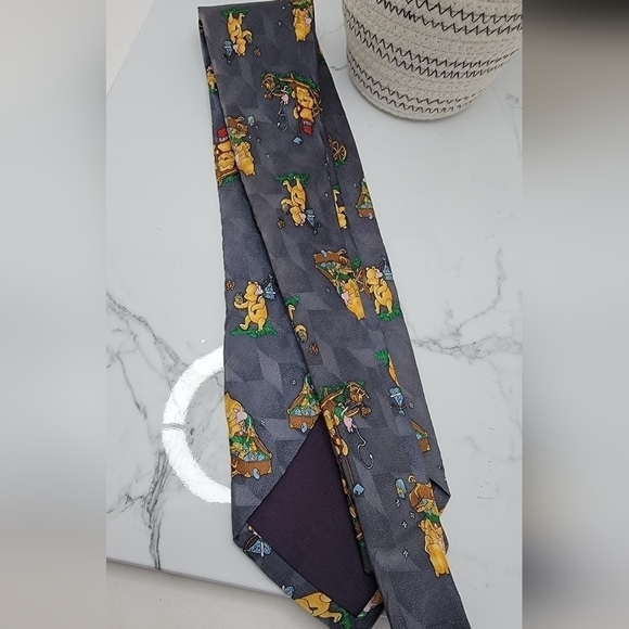 Disney | Winnie the Pooh all-over print grey silk necktie | unisex - Picture 4 of 6